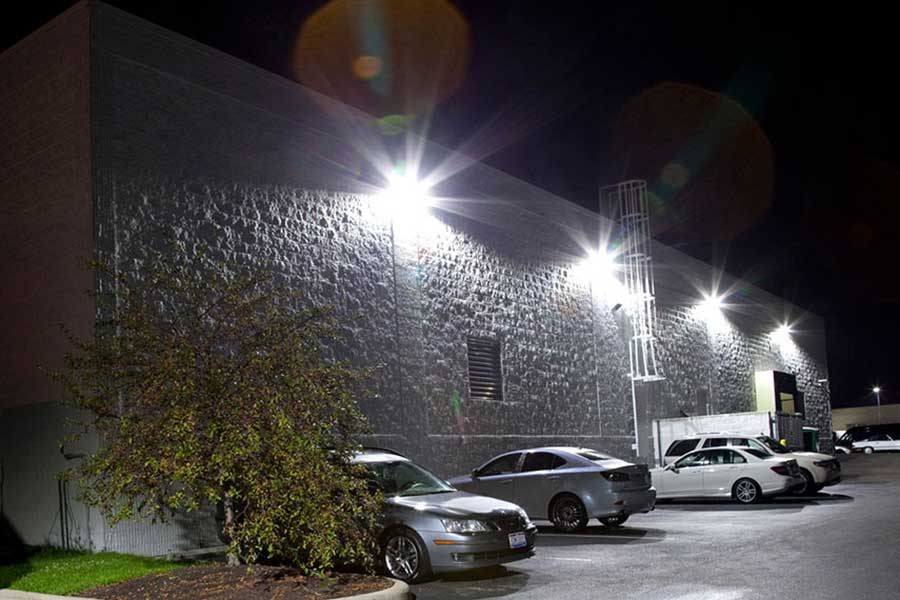 ge evolve led outdoor lighting fixtures on building